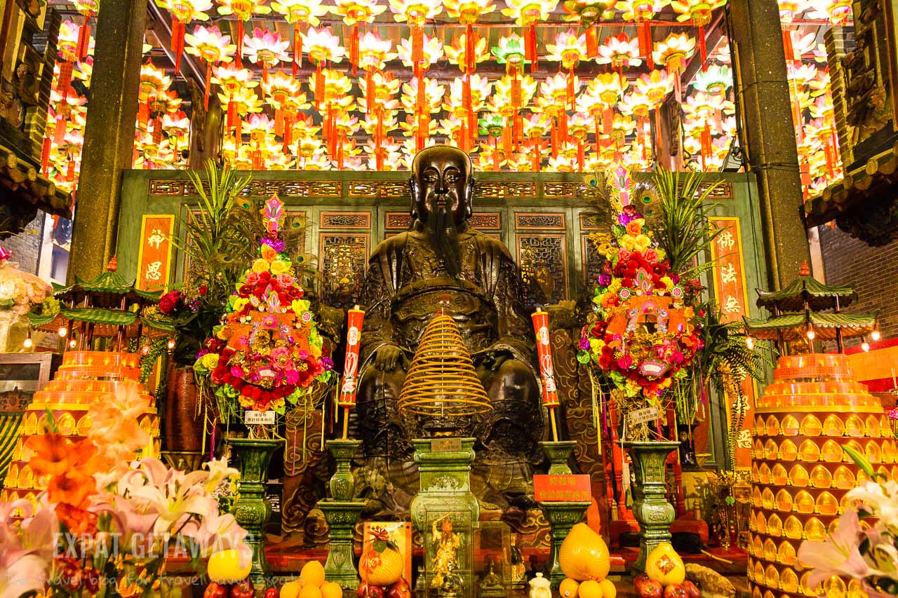 The shrine inside the Pak Tai Temple, Wan Chai is beautiful. 