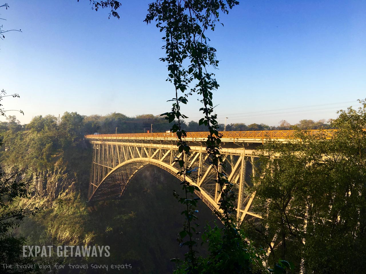 At viewpoint 16 you can see the Victoria Falls bridge which forms the boarder between Zimbabwe and Zambia. 